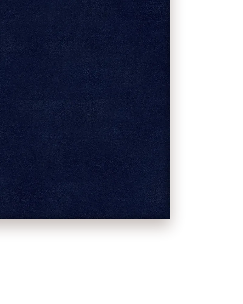 Intense in Midnight Blue, close view of the corner and edge