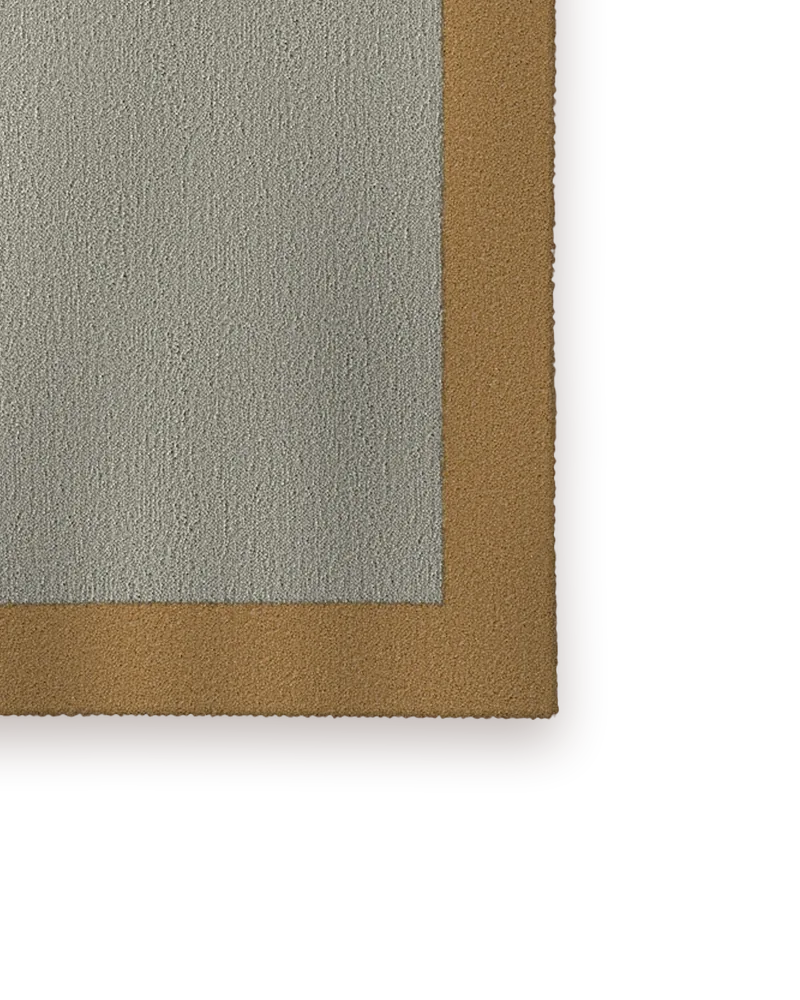 Thick in Fieldstone / Biscuit, close view of the corner and edge